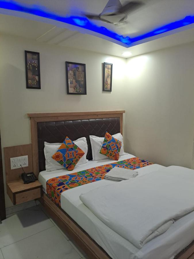 Hotel Sarthak Palace - By Pooja Hospitality New Delhi Eksteriør bilde